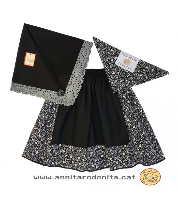 Conjunt castanyera flor blanca i negre