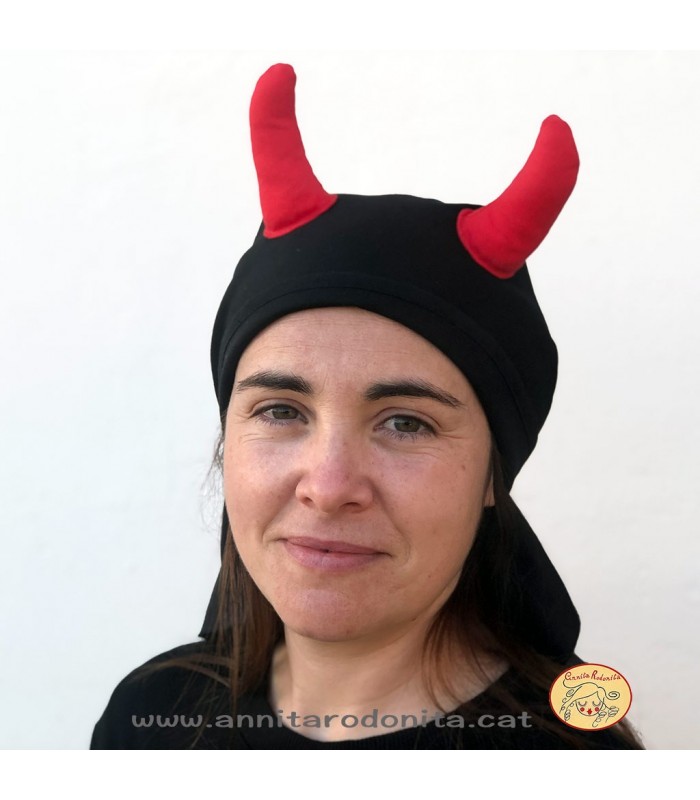 Mocador amb banyes per correfoc