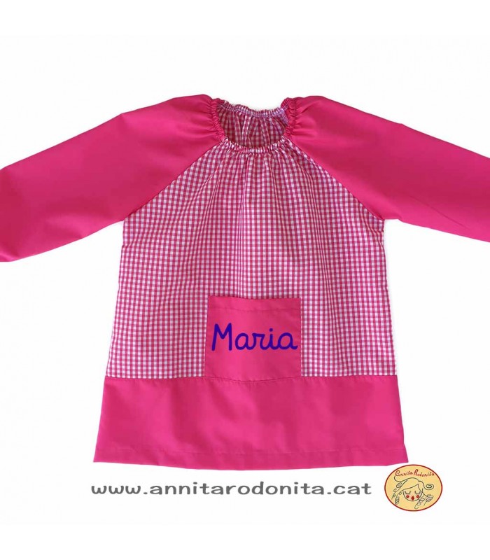 Bata amb goma. Personalitzada amb el nom