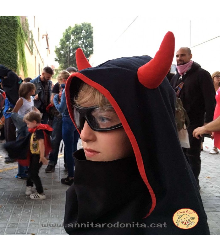 Mocador per correfoc i ulleres de seguretat