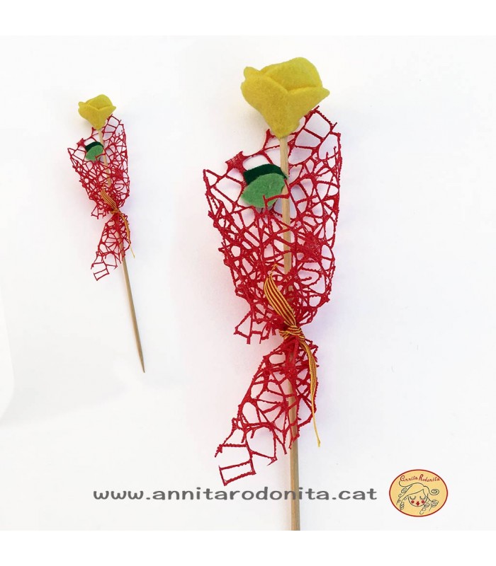 Rosa de feltre amb pal