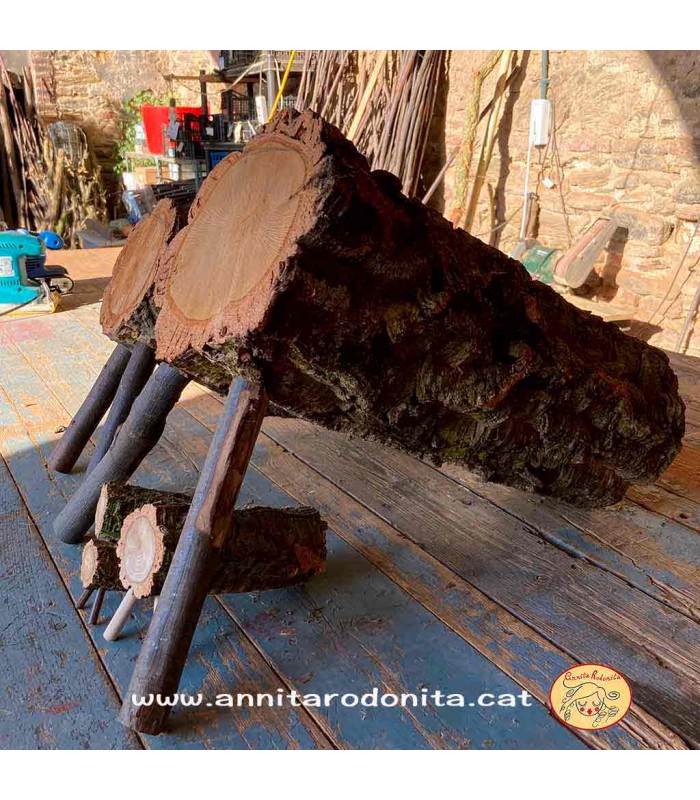 Tronc amb potes per fer un tió de Nadal