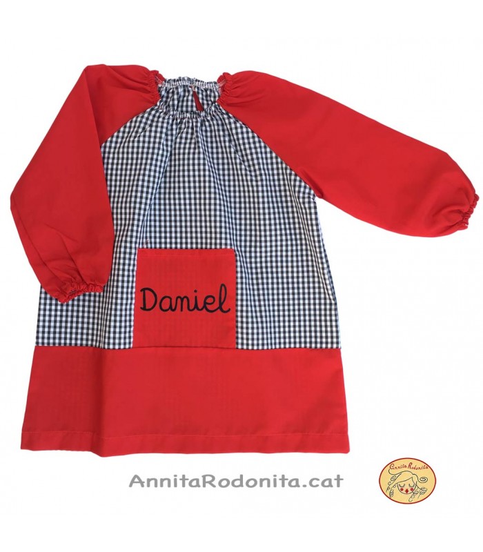 Bata amb goma. Personalitzada amb el nom