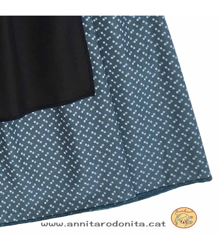 Disfressa de pastora amb mocador estampat