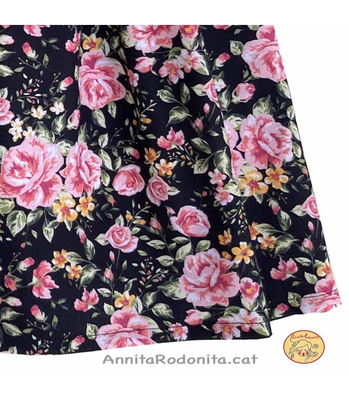 Faldilla estampat de flors per nena