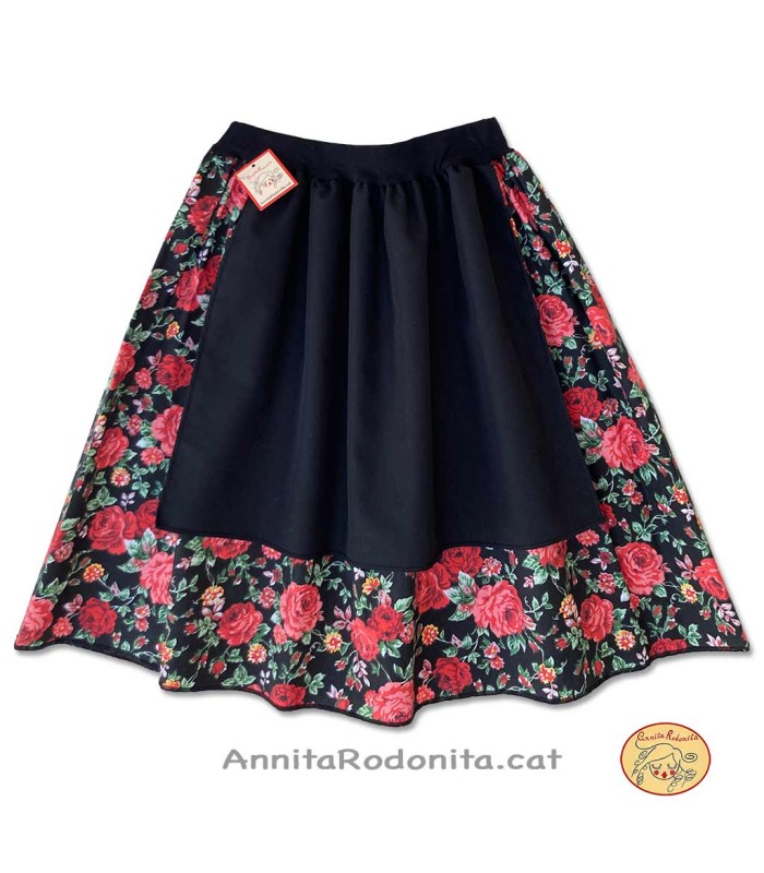 Faldilla estampat vermell amb davantal negre