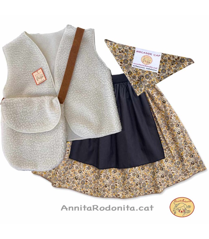 Disfressa de pastora amb mocador estampat