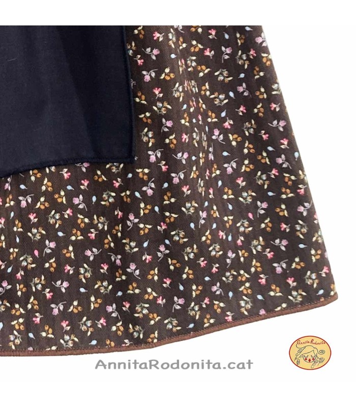 Disfressa de pastora amb mocador estampat